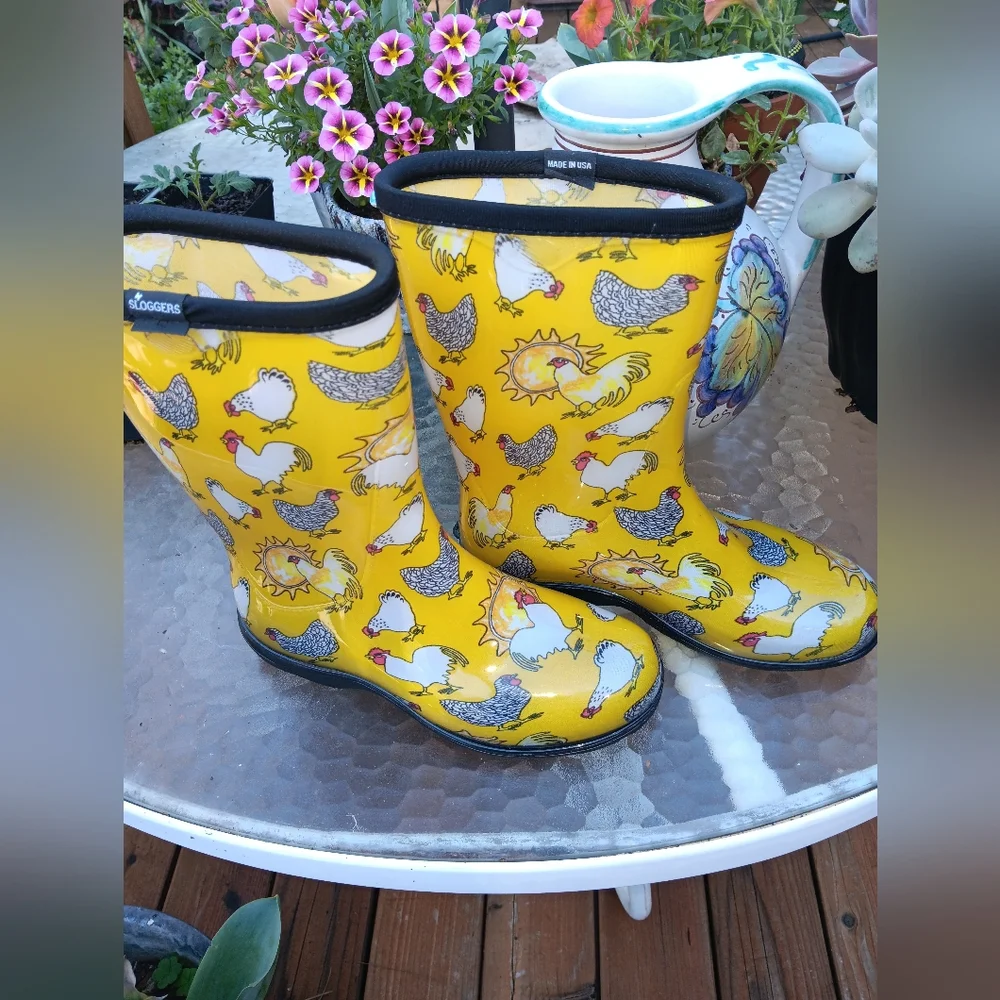 Sloggers Garden/Rain Boots Bright Sunny Chickens - Picture 2 of 9